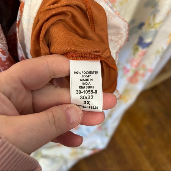 Boho Orange and White Patterned Dress
June + Vie brown Paisley Dress Size 3X - Picture 4 of 7